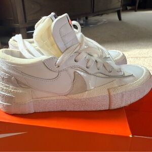 Nike Blazer x sacai White/cream size 5 (6.5 women). Good used condition.